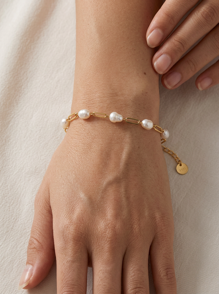 The Golden Pearl Bracelet